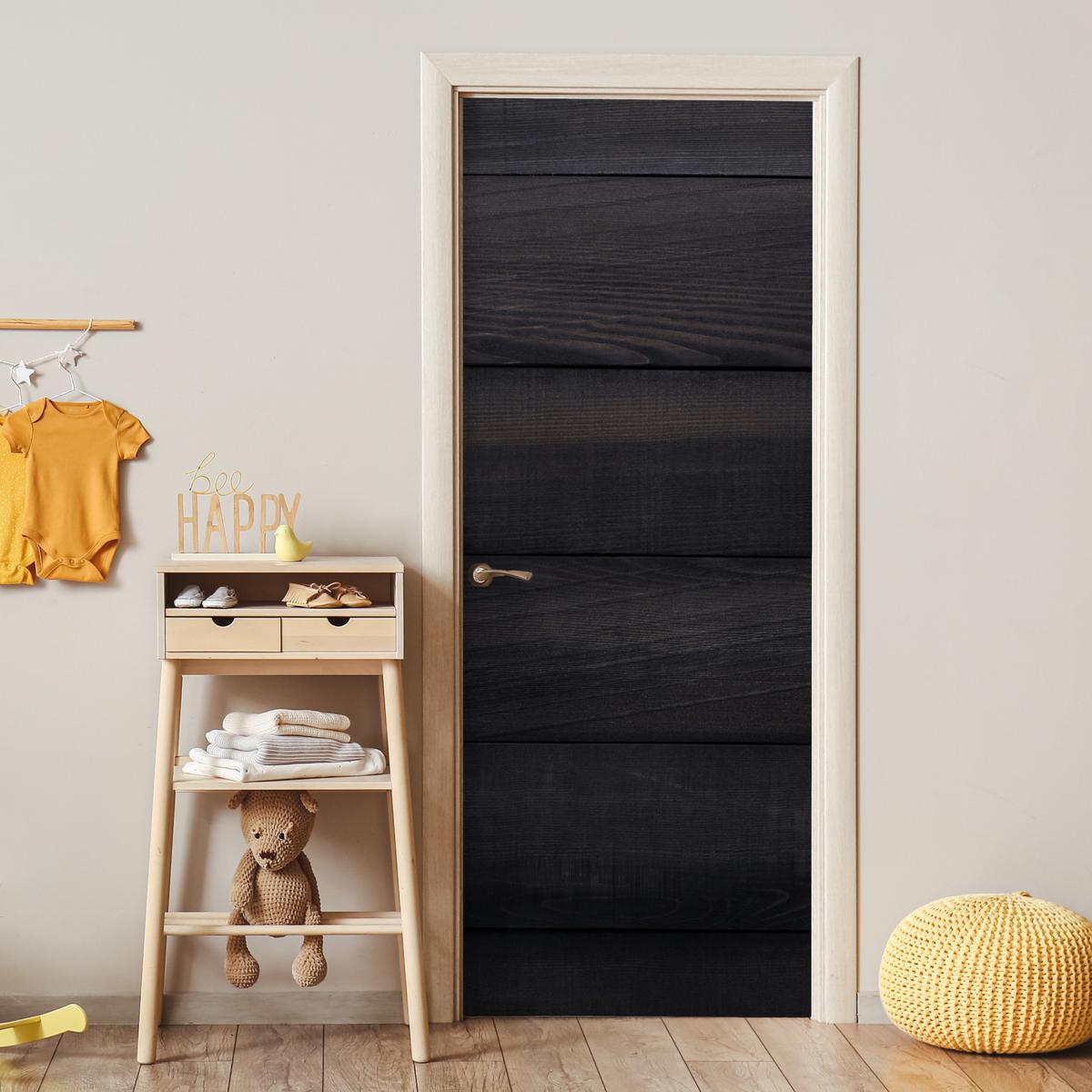 TÜRAUFKLEBER Schwarzer Hintergrund mit einer Plankenstruktur 90x235 cm - Türtapete - Schwarz, Kunststoff (90/0.1cm) - MuchoWow