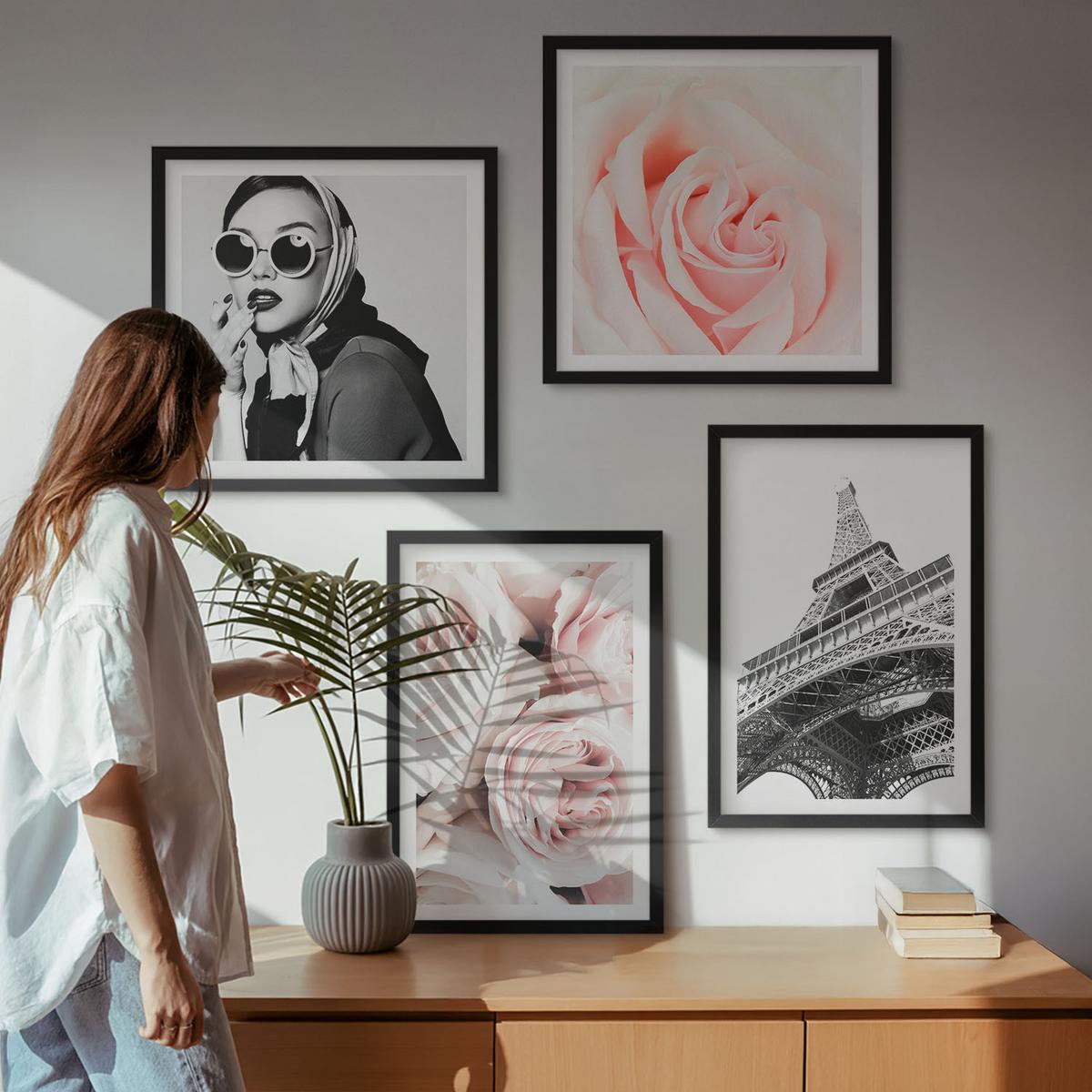 BILDER SET 4er Set - 50x50 cm & 40x60 cm Schwarzer Rahmen - Eiffels Porträt einer Frau mit Rosen - Schwarz, Kunststoff (50/50cm) - TULUP