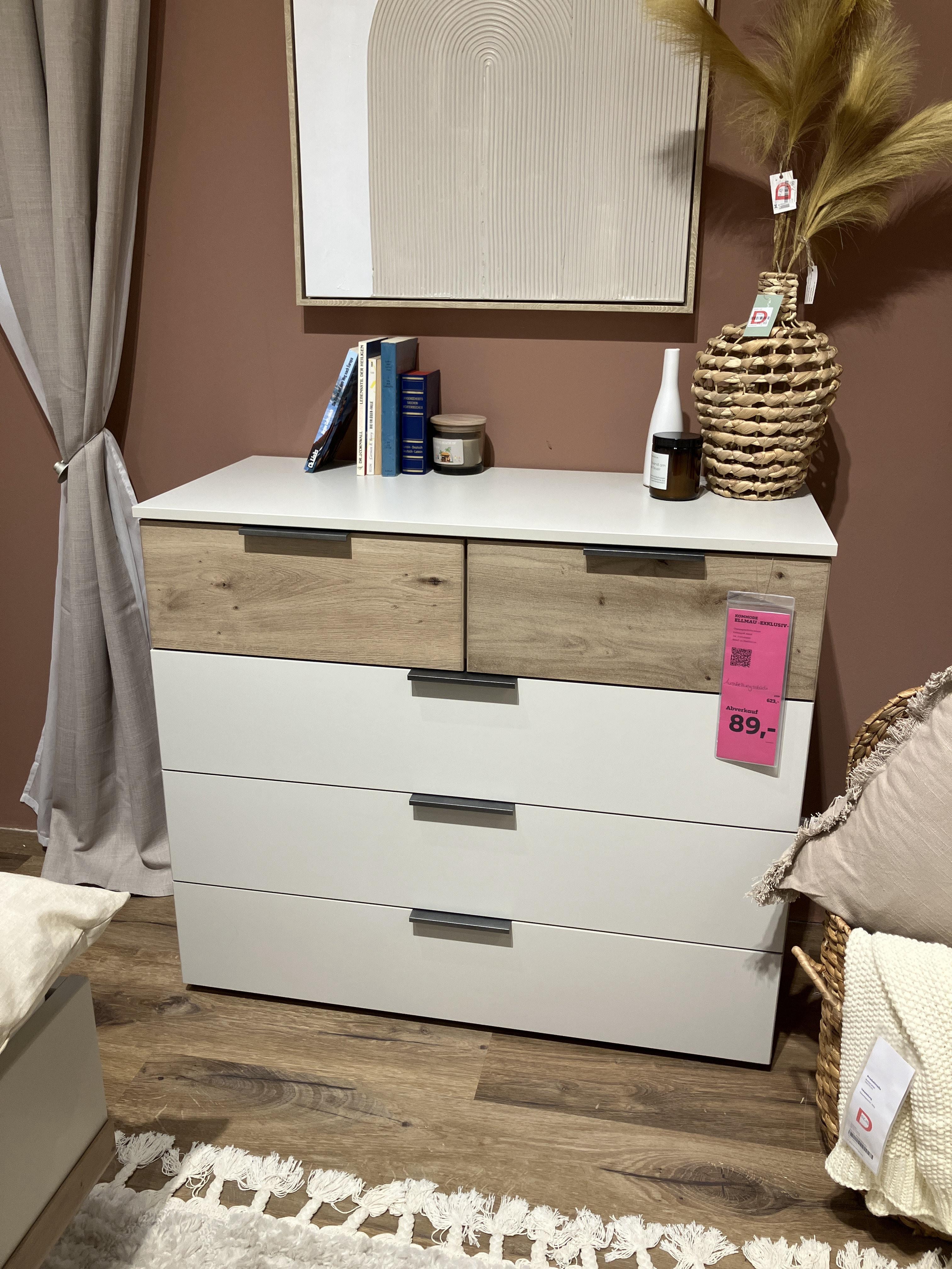 KOMMODE ELLMAU