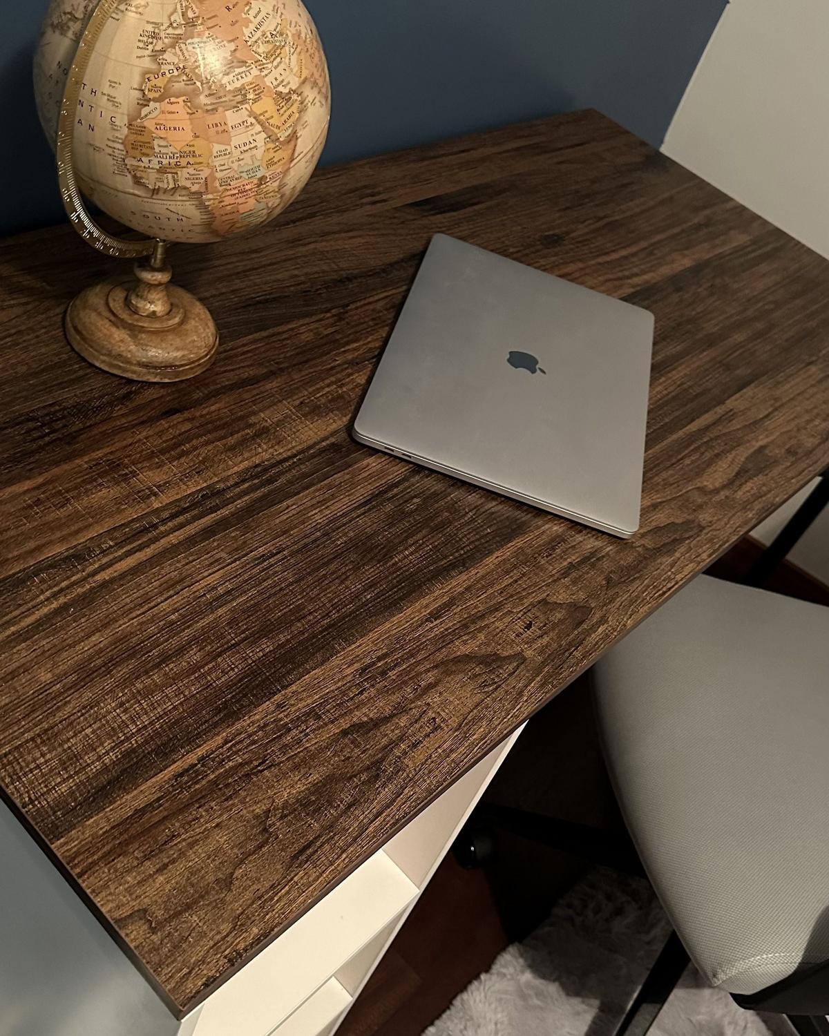 SCHREIBTISCH weiß/dunkler Holzfarbton 120/60/75 cm Dese - Dunkelgrau, Holzwerkstoff (60/120/75cm) - Beliani