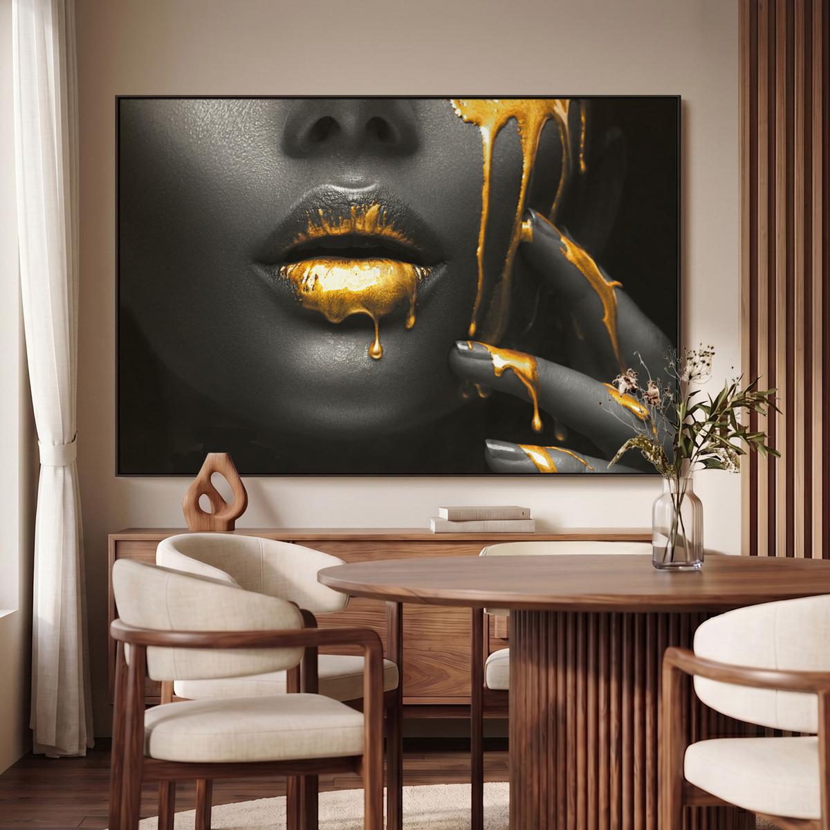 LEINWAND Bilder mit Rahmen - Frau - Schwarz - Gold - Gesicht - Lippen - 150x100 - Goldfarben, Textil (150/100cm) - MuchoWow