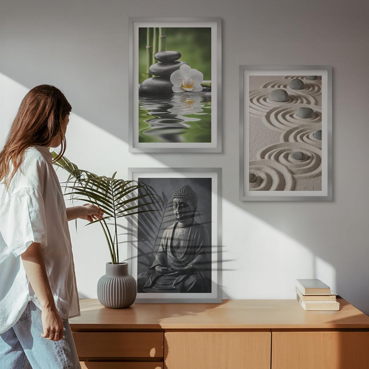 BILDER SET 3er Set - 40x60 cm Silberner Rahmen - Entspannender Blick auf den Zen-Buddha - Silberfarben, Kunststoff (40/60cm) - TULUP