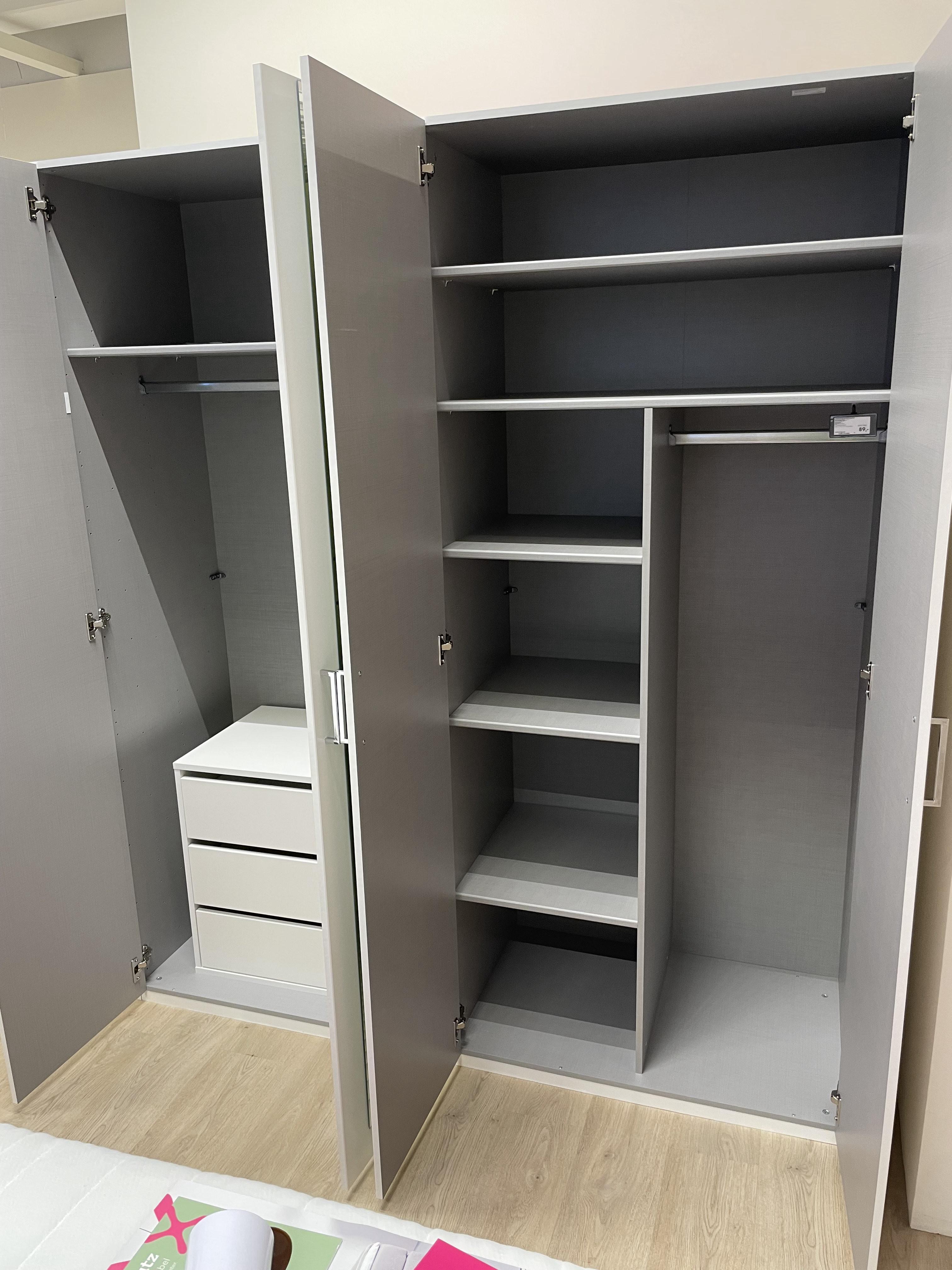 Drehtürenschrank Anna