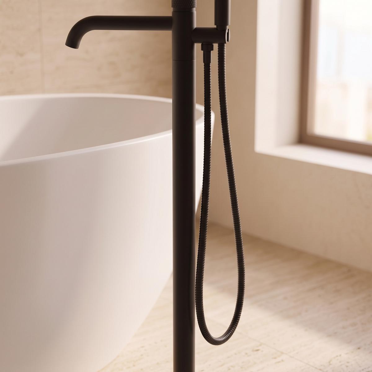 BADEWANNENARMATUR Ural freistehend Schwarz Matt - Schwarz, Metall (16/99/24cm) - Badplaats