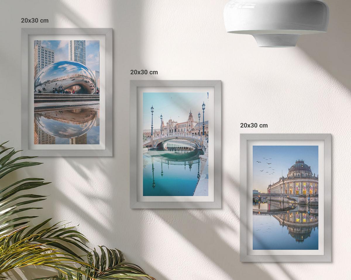 BILDER SET 3er Set - 20x30 cm Silberner Rahmen - Architektur von Städten am Wasser - Silberfarben, Kunststoff (20/30cm) - TULUP