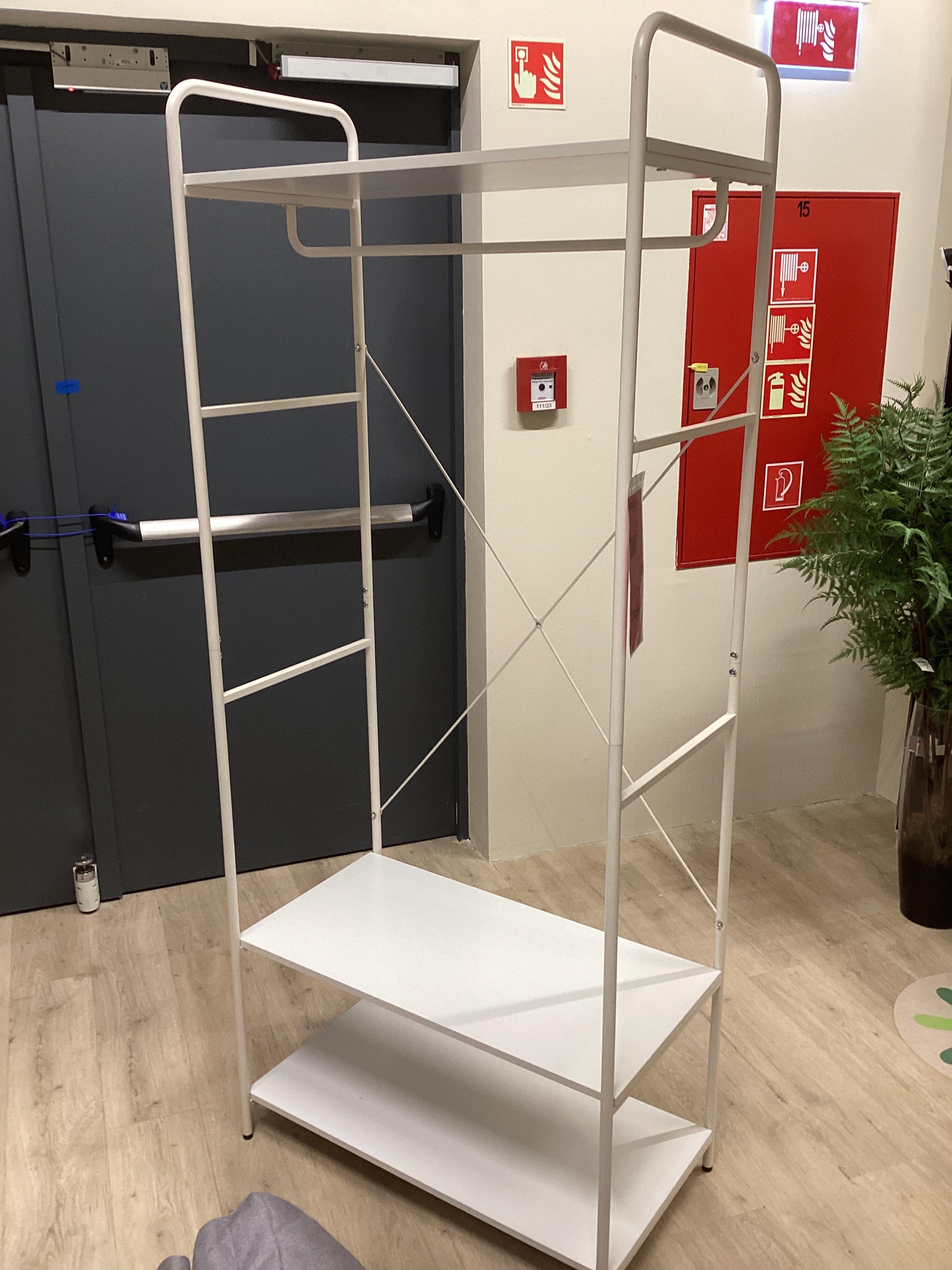 RUHAÁLLVÁNY ROBERTO -EXKLUSIV-