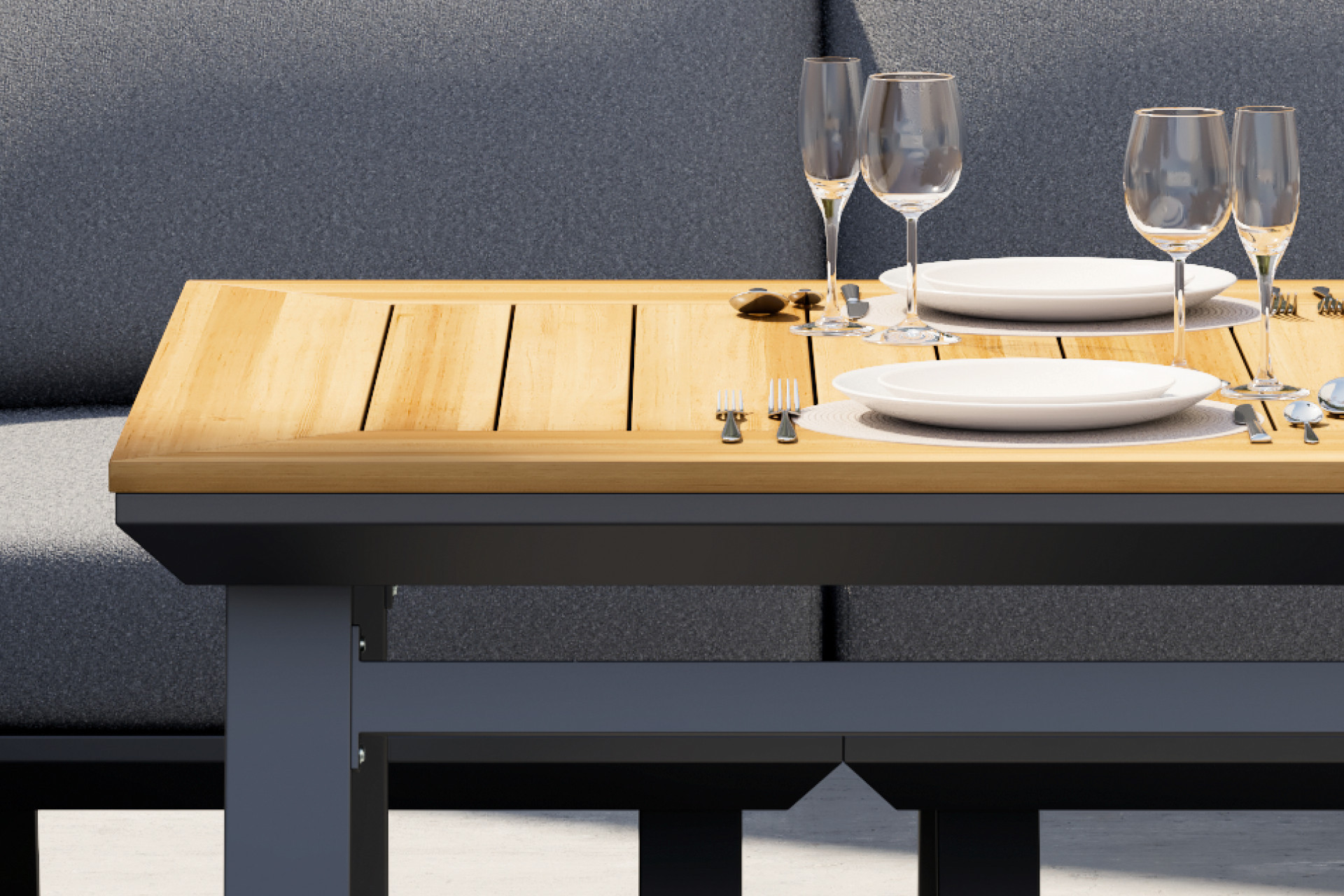 Dining-Loungeset Tischplatte Naturfarbe Lamellen Gestell Dunkelgrau Beine Aluminium pulverbeschichtet 