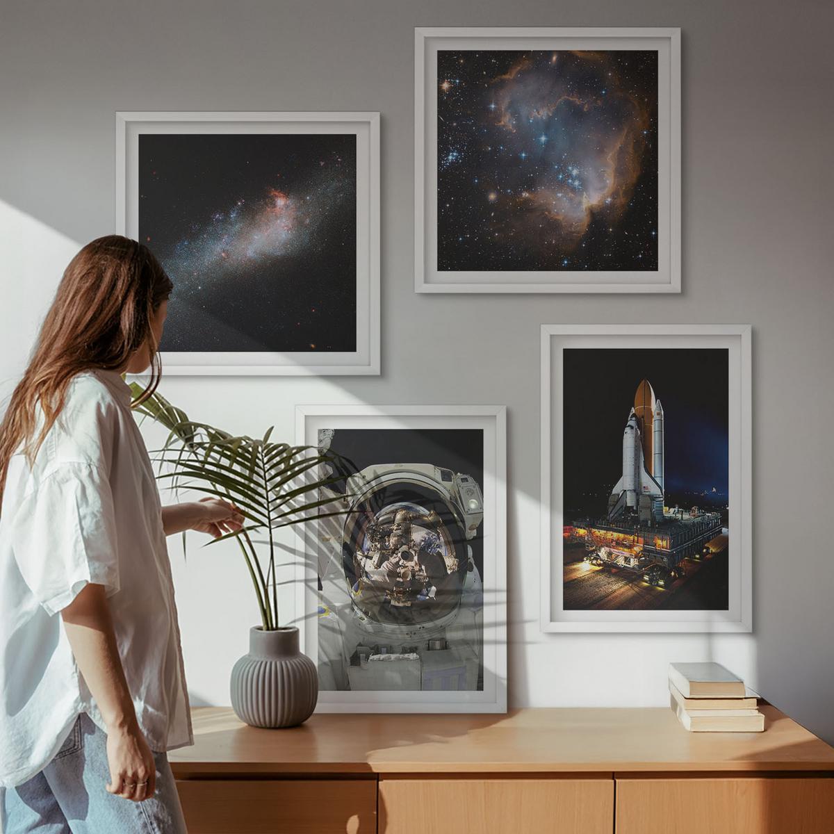 BILDER SET 4er Set - 50x50 cm & 40x60 cm Weißer Rahmen - Astronauten landen auf dem Mond - Weiß, Kunststoff (50/50cm) - TULUP