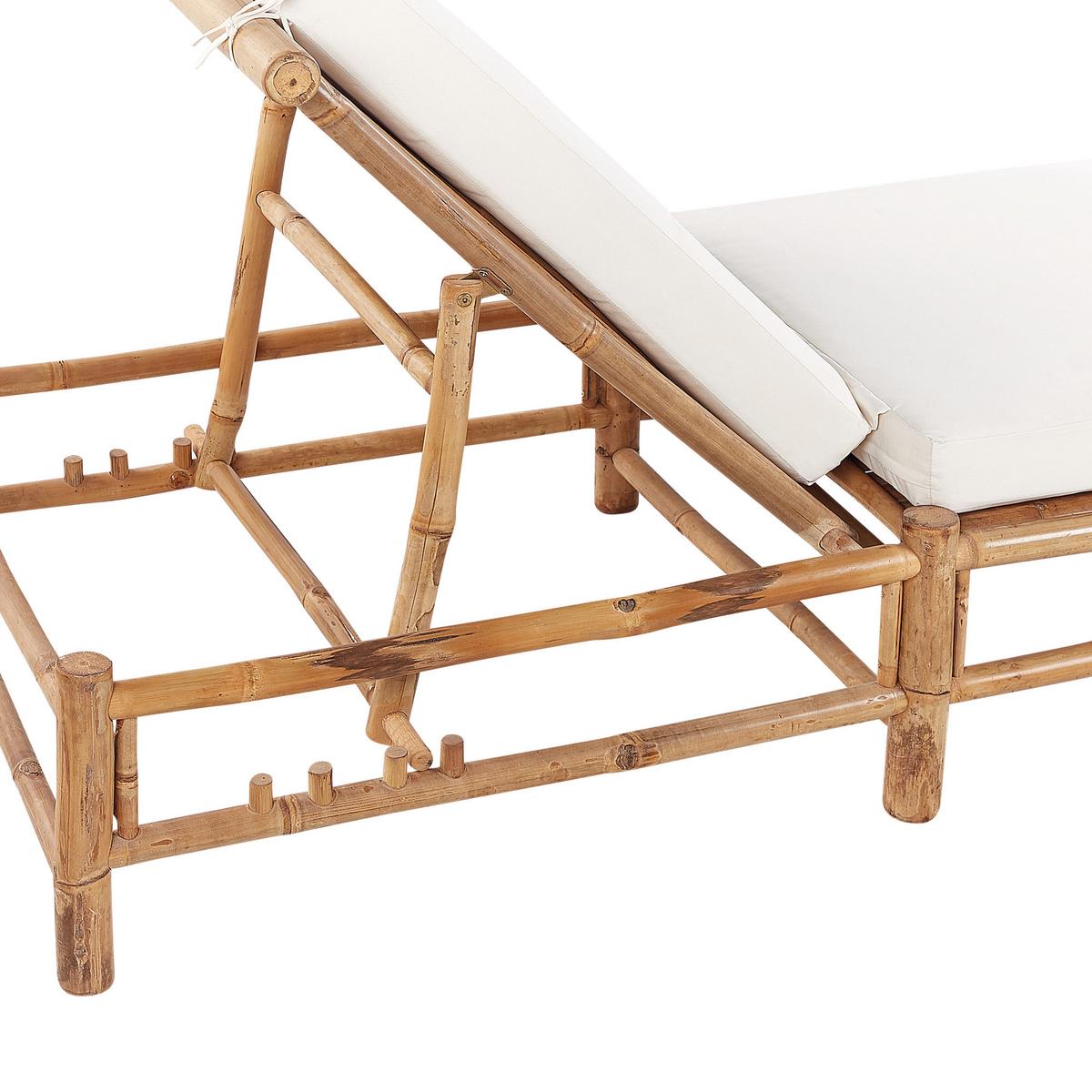 GARTENLIEGE hellbraun Auflage cremeweiß Ligure - Hellbraun/Creme, Holz (74/72/199cm) - Beliani