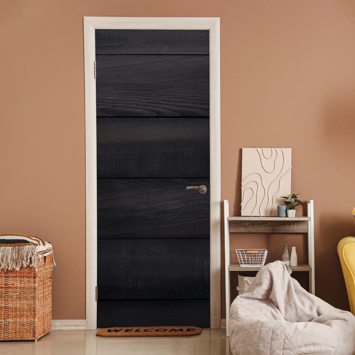 TÜRAUFKLEBER Schwarzer Hintergrund mit einer Plankenstruktur 90x235 cm - Türtapete - Schwarz, Kunststoff (90/0.1cm) - MuchoWow