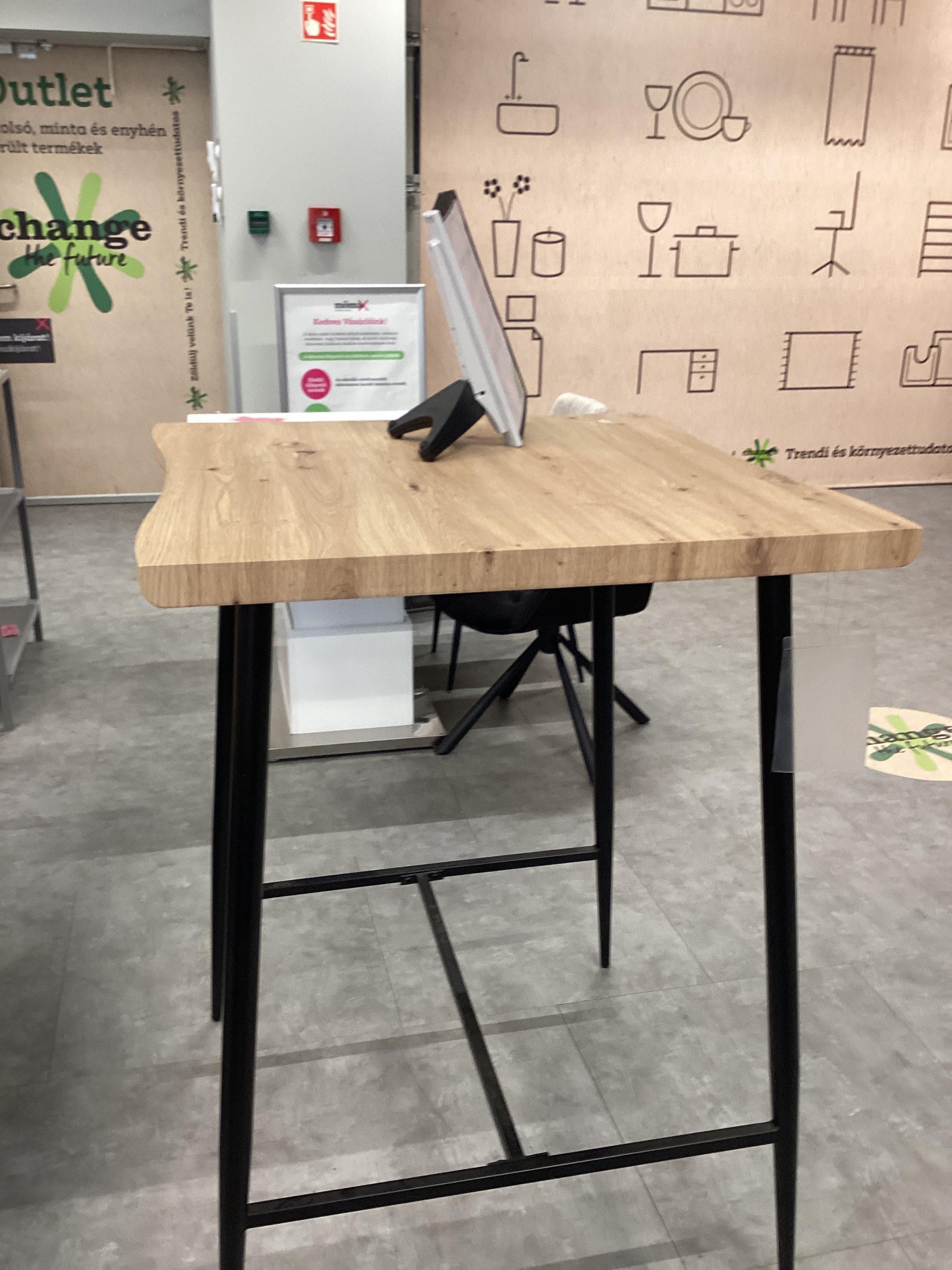CSEPEL OUTLET BÁRASZTAL STUARD 2
