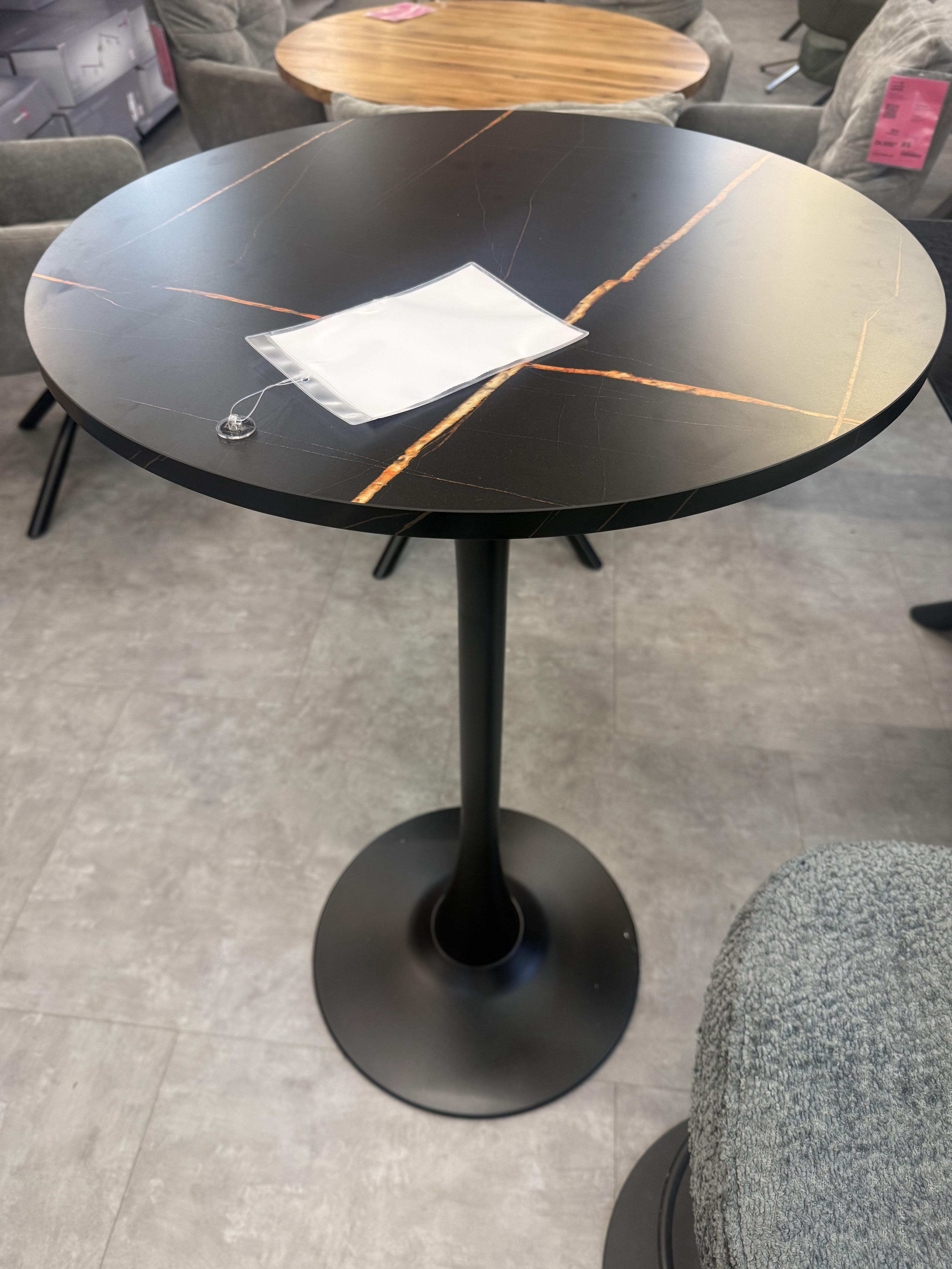 CSEPEL OUTLET BÁRASZTAL MORITZ