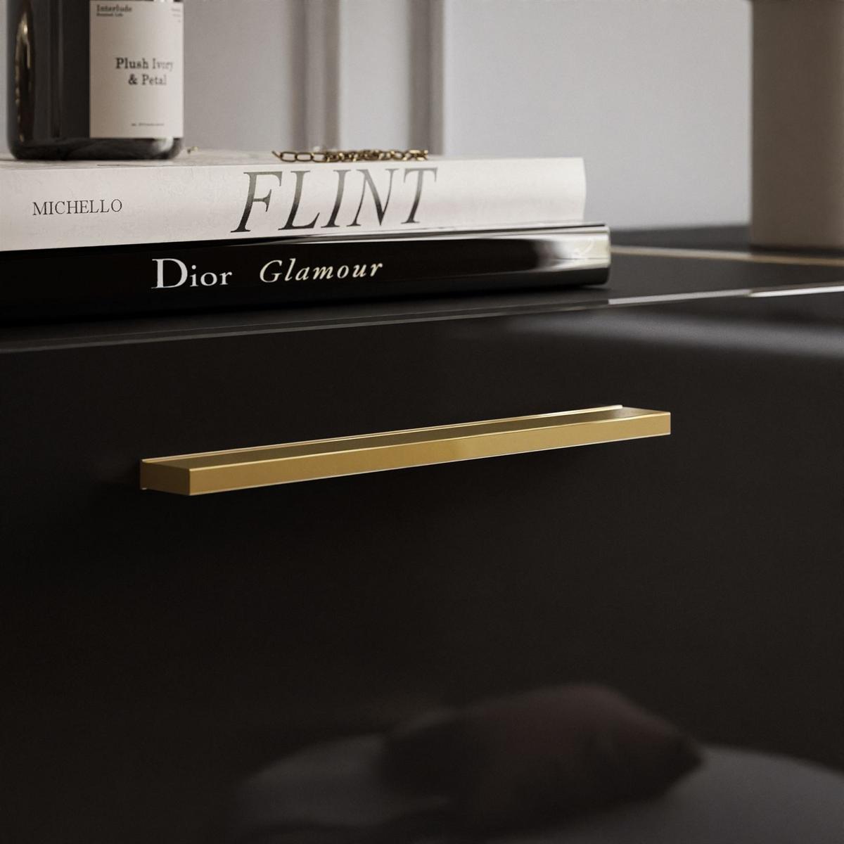 KOMMODE MIT SCHUBLADEN ONYX HOCHGLANZ 158 CM - Schwarz, Holzwerkstoff (158/81/41.3cm) - Lookway
