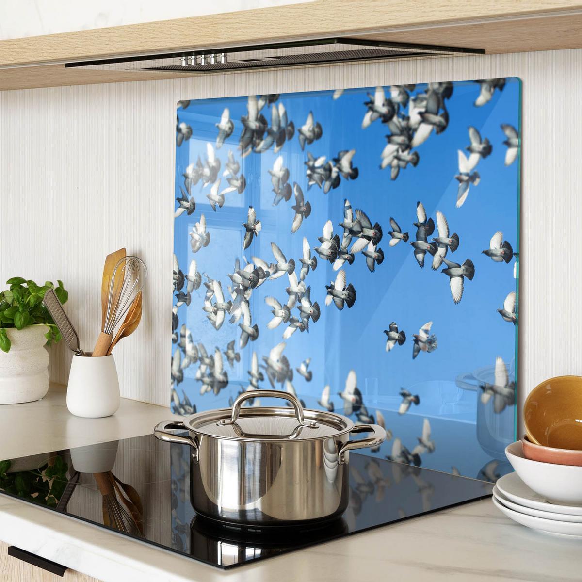 GLASPLATTE 60x52 cm Ein Schwarm Tauben - Weiß, Glas (60/0.4/52cm) - TULUP
