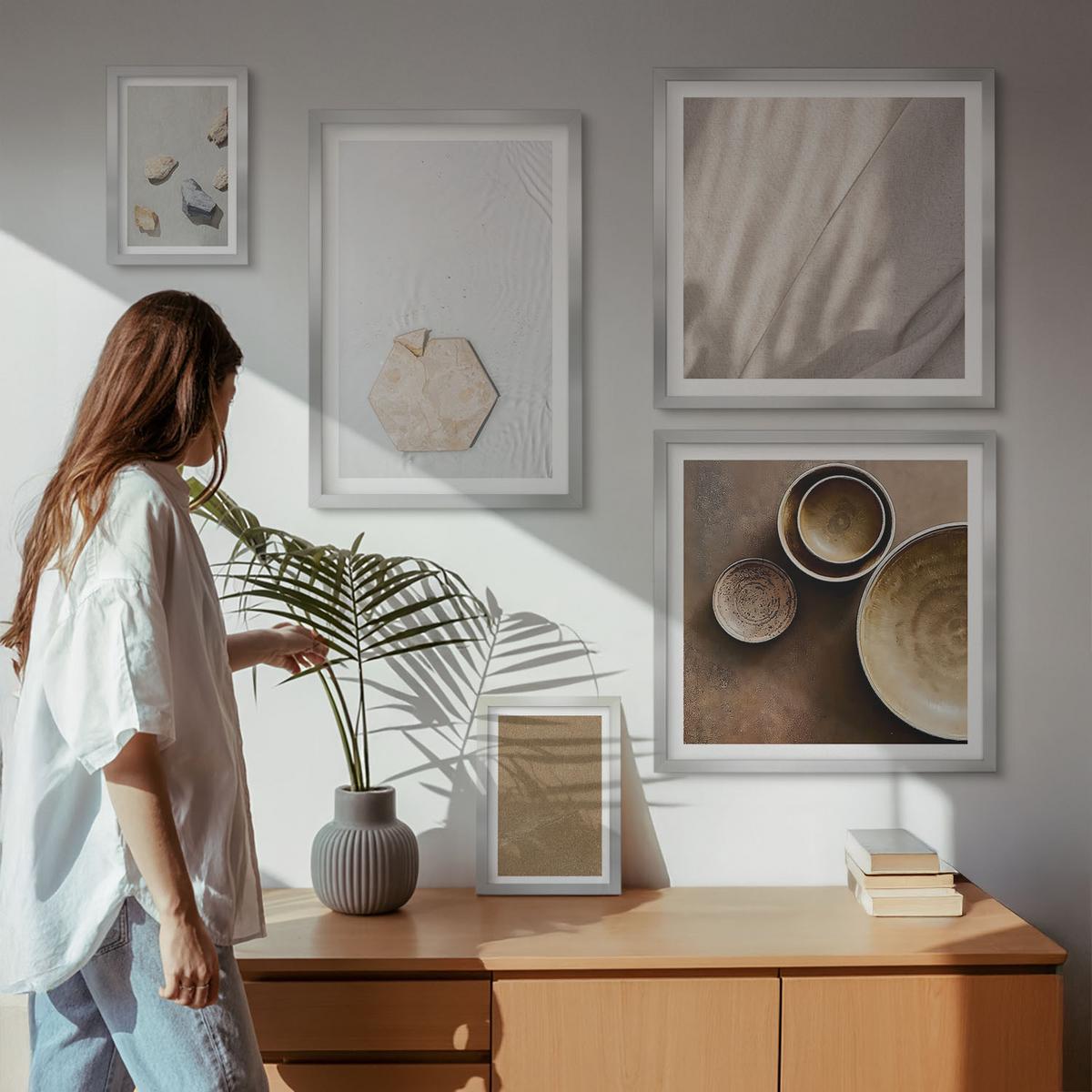 BILDER SET 5er Set - 50x50 cm & 20x30 cm & 40x60 cm Silberner Rahmen - Minimalistische warme Texturen - Silberfarben, Kunststoff (40/60cm) - TULUP