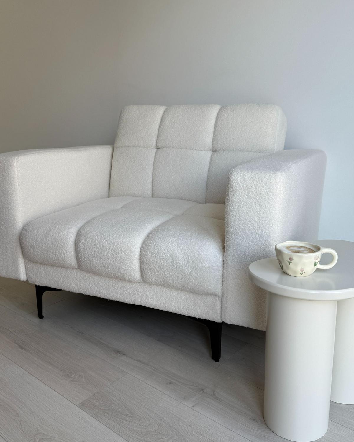 SESSEL Bouclé Weiß Alnes - Weiß, Textil (110/77/89cm) - Beliani