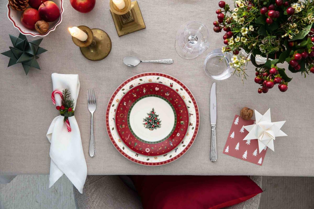 TELLERSET Toy's Delight rot 12-tlg. - Rot, Keramik (2/2/2cm) - Villeroy & Boch