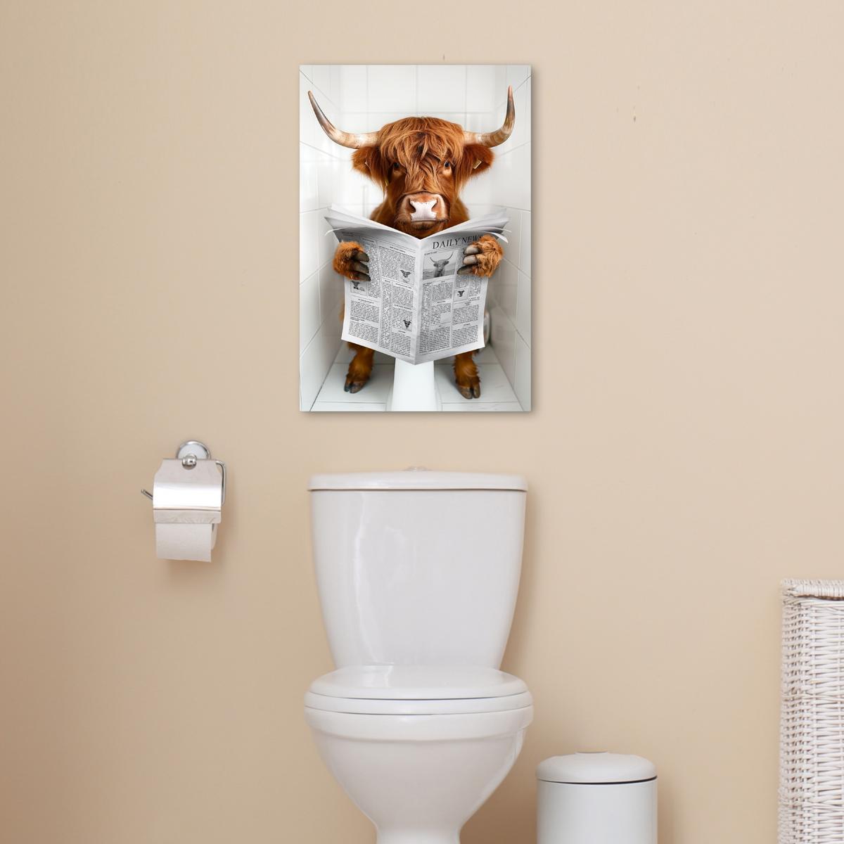 LEINWANDBILD Schottischer Highlander - Tier - Zeitung - Toilette Wanddeko 40x60 cm - Kastanienfarben, Textil (40/60cm) - MuchoWow