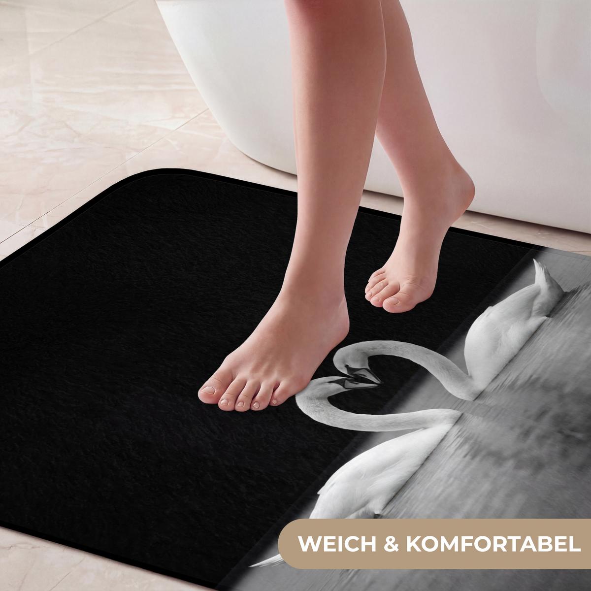 BADEMATTE Schwäne - Herz - Schwarz - Weiß 60x90 cm - Schwarz, Textil (60/90cm) - OnlyWow