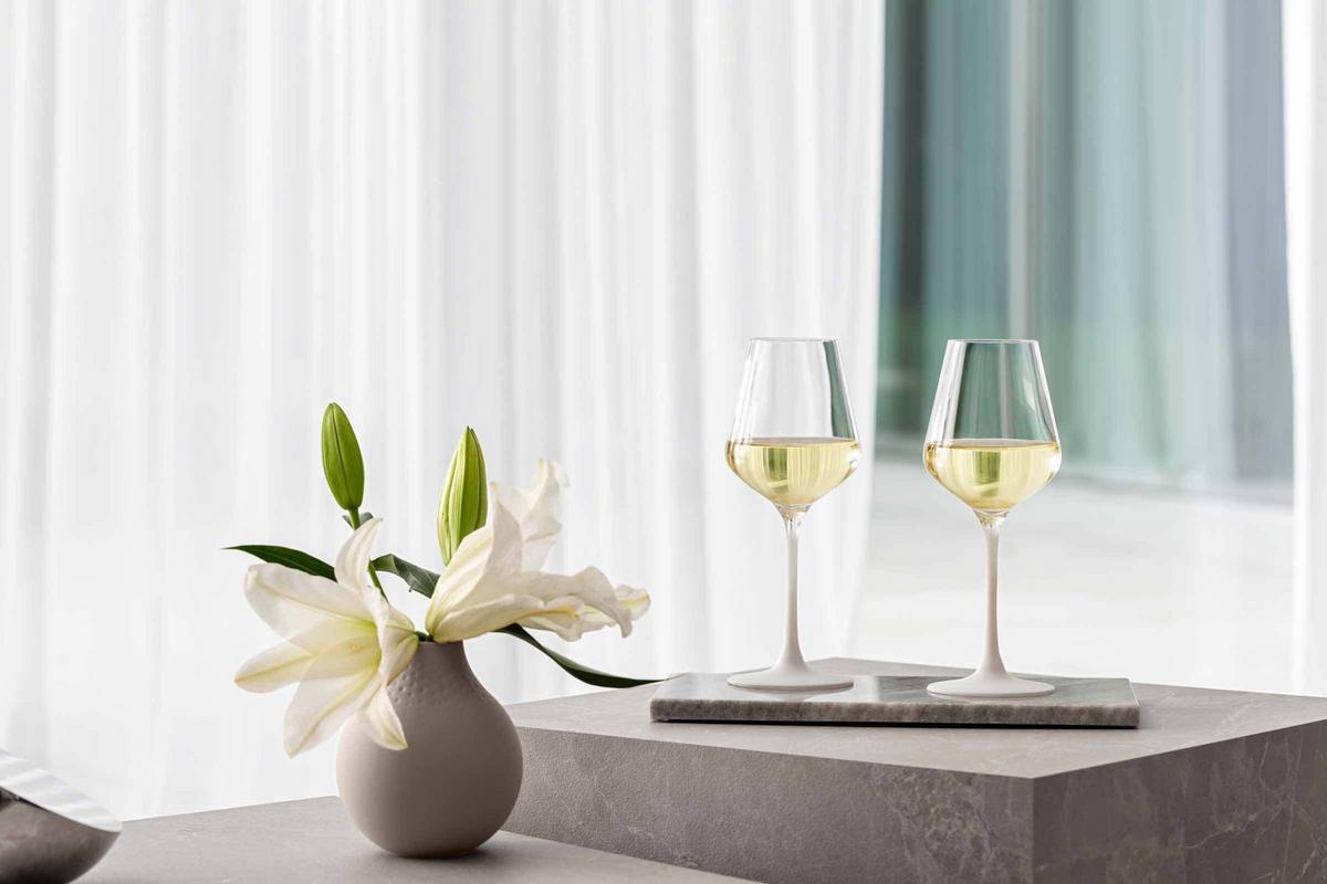 WEISSWEINGLÄSER Manufacture Rock weiß-transparent 380 ml 4er Set - Transparent/Weiß, Glas (0.38L) - Villeroy & Boch