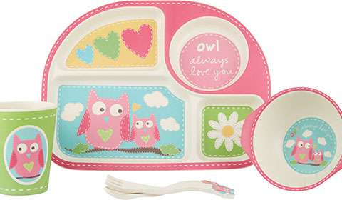 Bruchsicheres Kindergeschirr aus Echtholz von mömax.