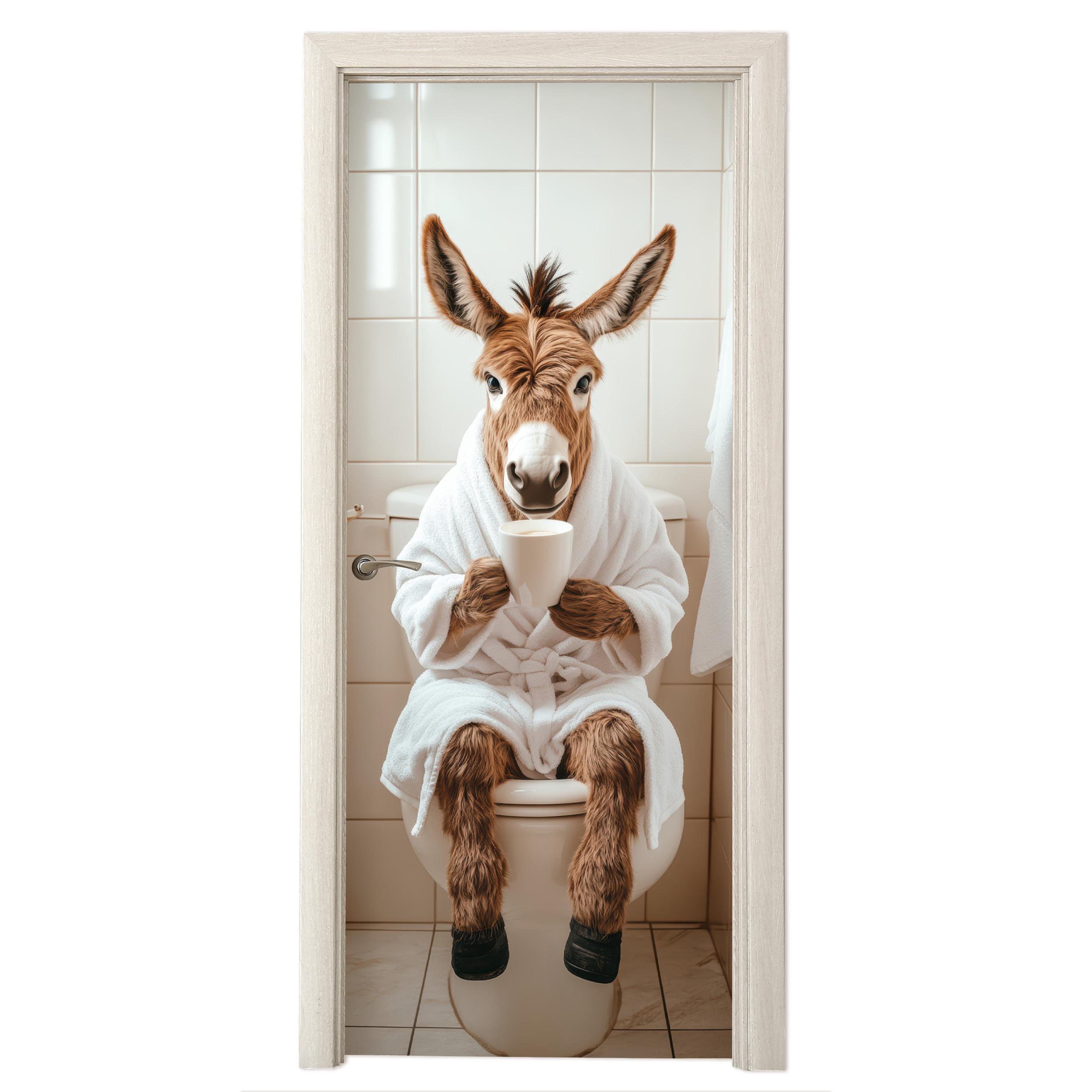 TÜRAUFKLEBER Esel - WC - Lustig - Bademantel - Tier Deko Wohnzimmer 95x235 cm - Türtapete - Beige, Kunststoff (95/0.1/235cm) - MuchoWow