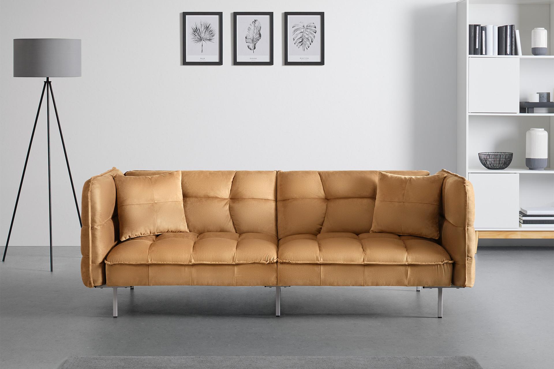 Trendige 3-Sitzer-Sofa in Kupferfarben und gemuetlichen Samtbezug von moemax.png