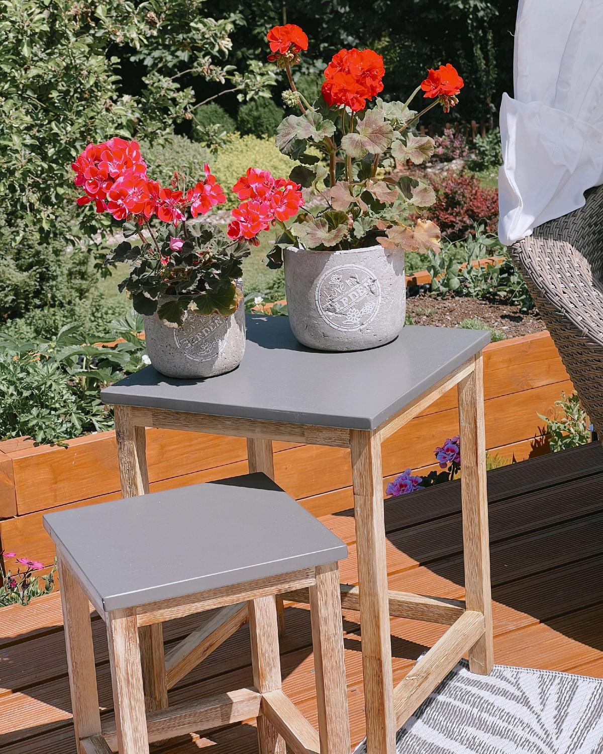 GARTENSTUHL Akazienholz grau Ostuni - Grau, Stein (50/45/40cm) - Beliani
