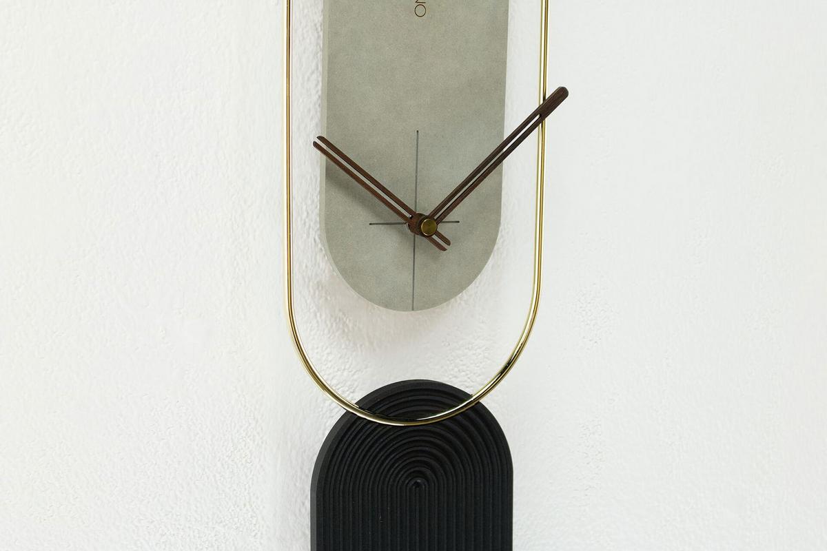 WANDUHR Design Grau 18/76 cm - Grau, Holzwerkstoff/Metall (17.5/75.5/2cm) - ONZENO