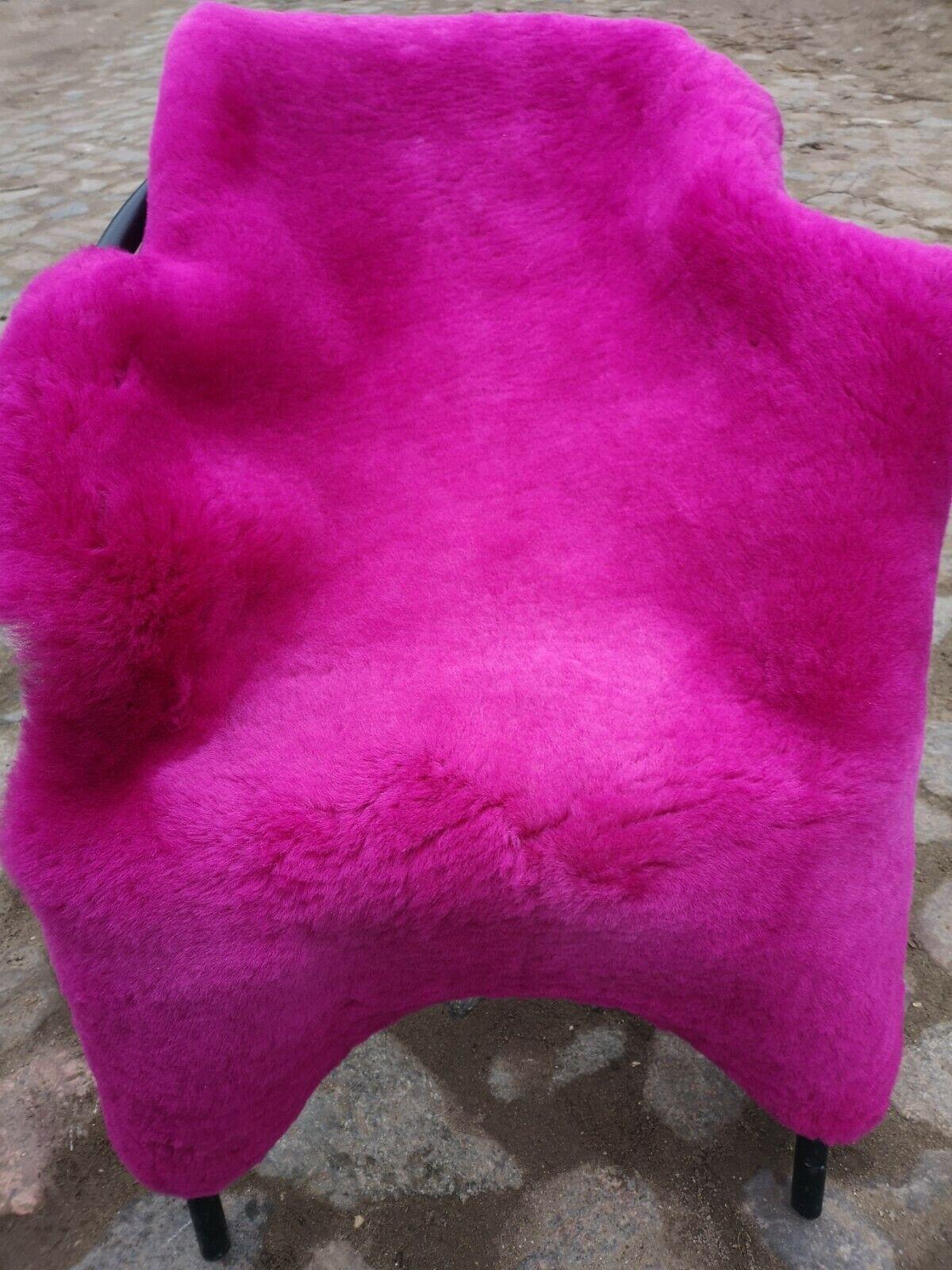 FELL Deutsches Merino Lammfell Schaffell Fuchsia Pink ca. 115 cm - Pink, Fell (65/115cm) - Provellus