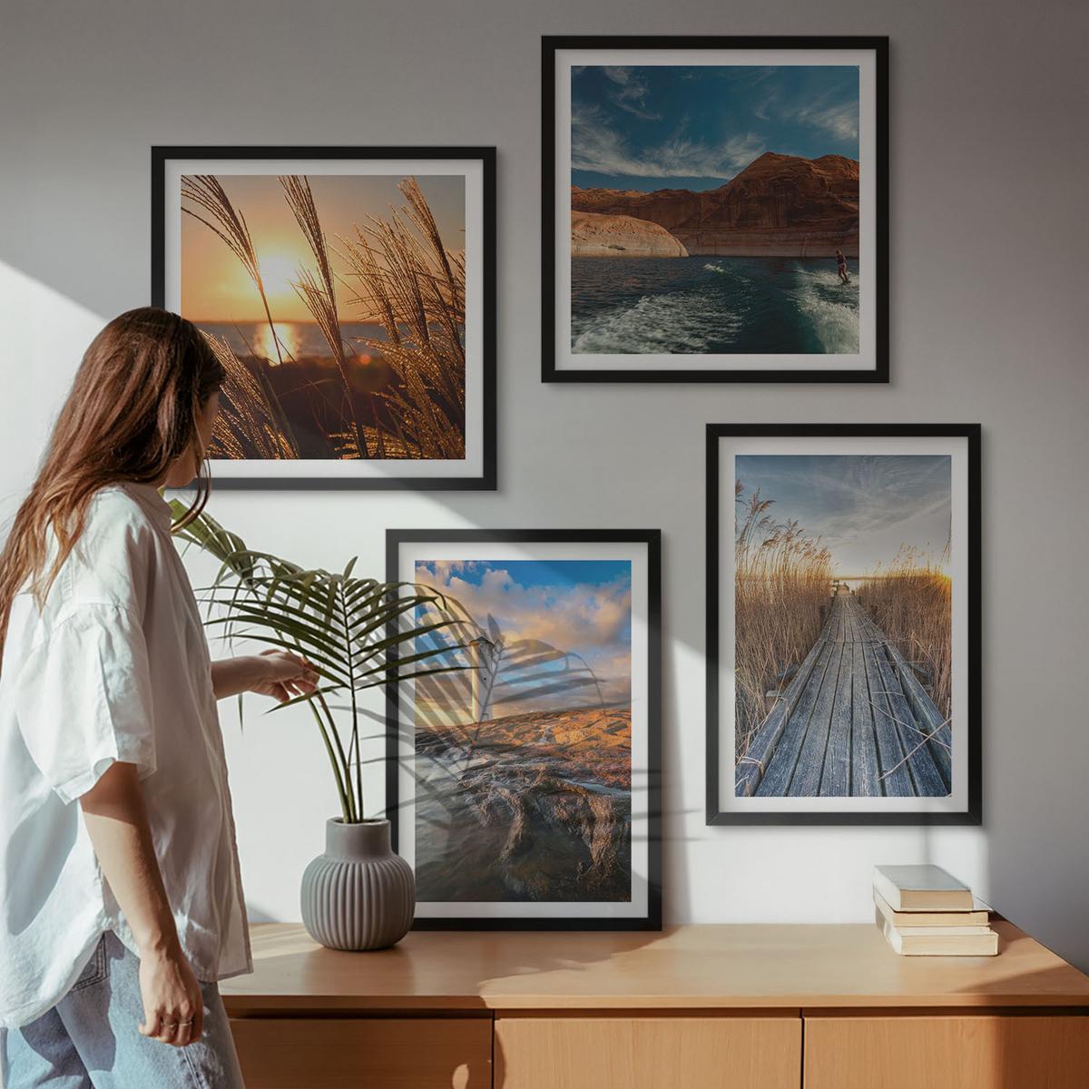 BILDER SET 4er Set - 50x50 cm & 40x60 cm Schwarzer Rahmen - Leuchtturm-Grassteg - Schwarz, Kunststoff (50/50cm) - TULUP