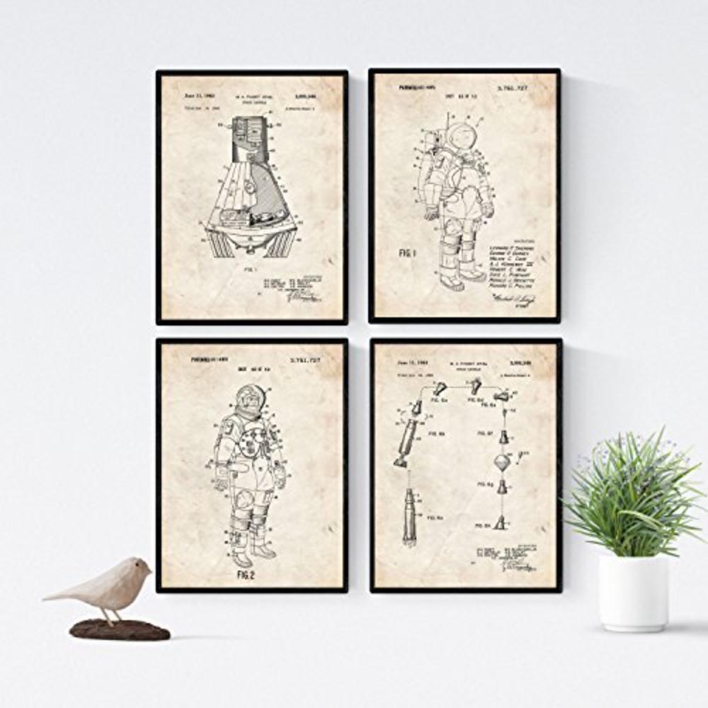 POSTER Set mit 4 Jahrgang Astronaut Patenten A4 Schwarzer Rahmen - Schwarz, Papier (29.7/3cm) - Nacnic