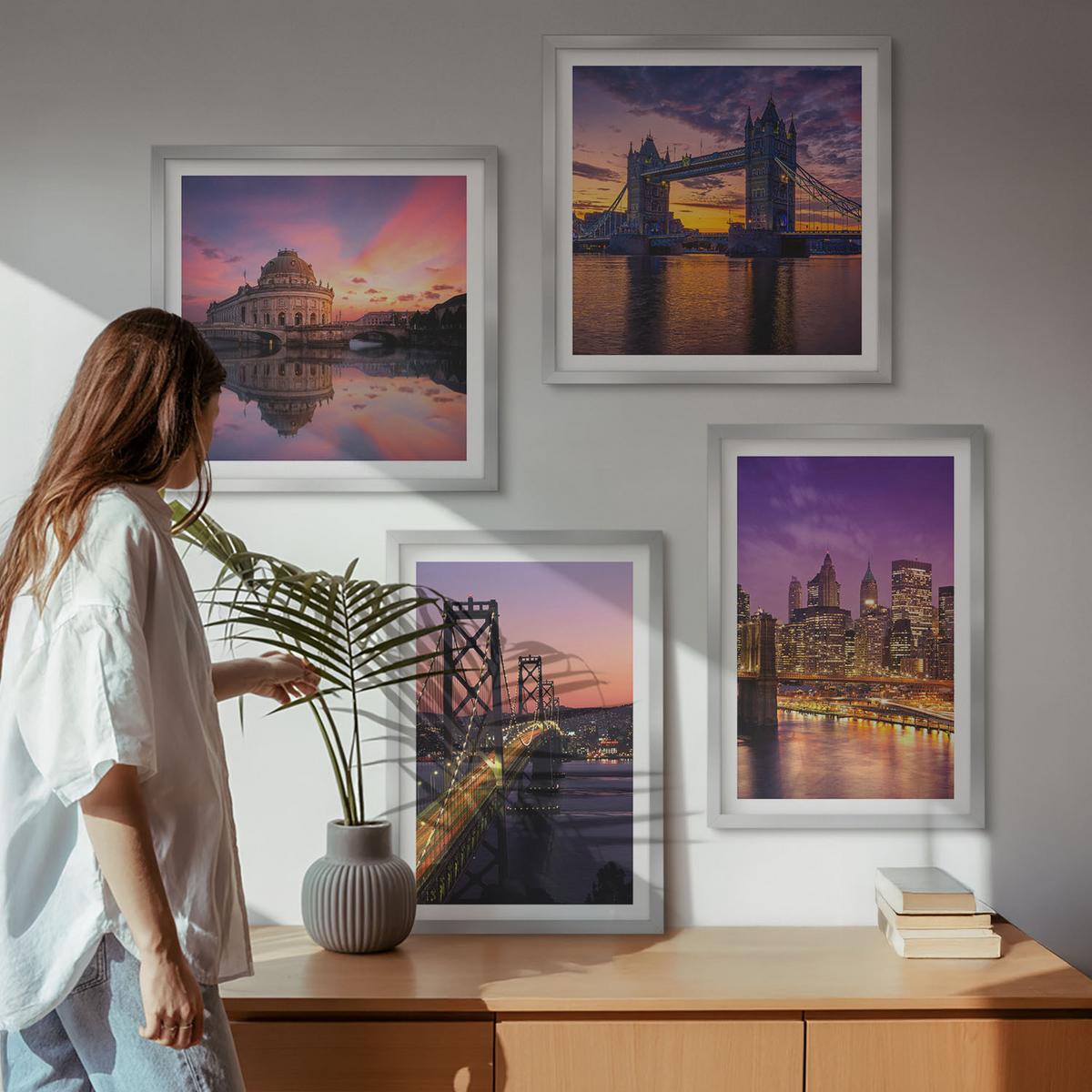 BILDER SET 4er Set - 50x50 cm & 40x60 cm Silberner Rahmen - Brücken, Sonne, Stadtblick - Silberfarben, Kunststoff (50/50cm) - TULUP