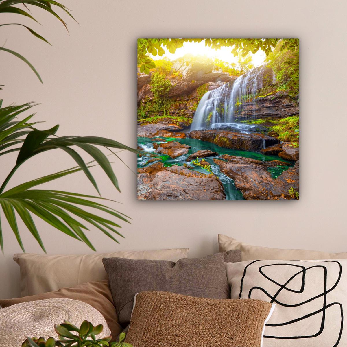 LEINWANDBILD Natur - Wasserfall - Pflanzen - Bäume - Sonne Wandbild Wohnzimmer 50x50 cm - Olivgrün, Textil (50/50cm) - MuchoWow