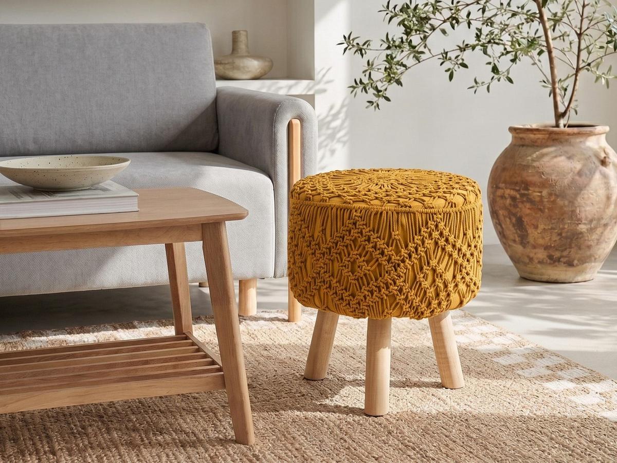 HOCKER Makramee Baumwolle Senfgelb Manzai - Gelb, Textil (40/44/40cm) - Beliani