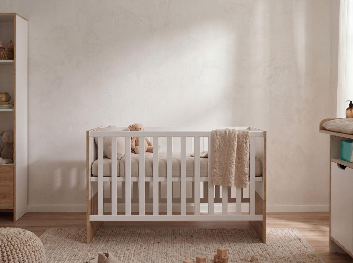BABYZIMMER SET Maxim 2-tlg. Wickelkommode Babybett - Weiß/Eiche Artisan, Holzwerkstoff (1/1/1cm) - arthur berndt