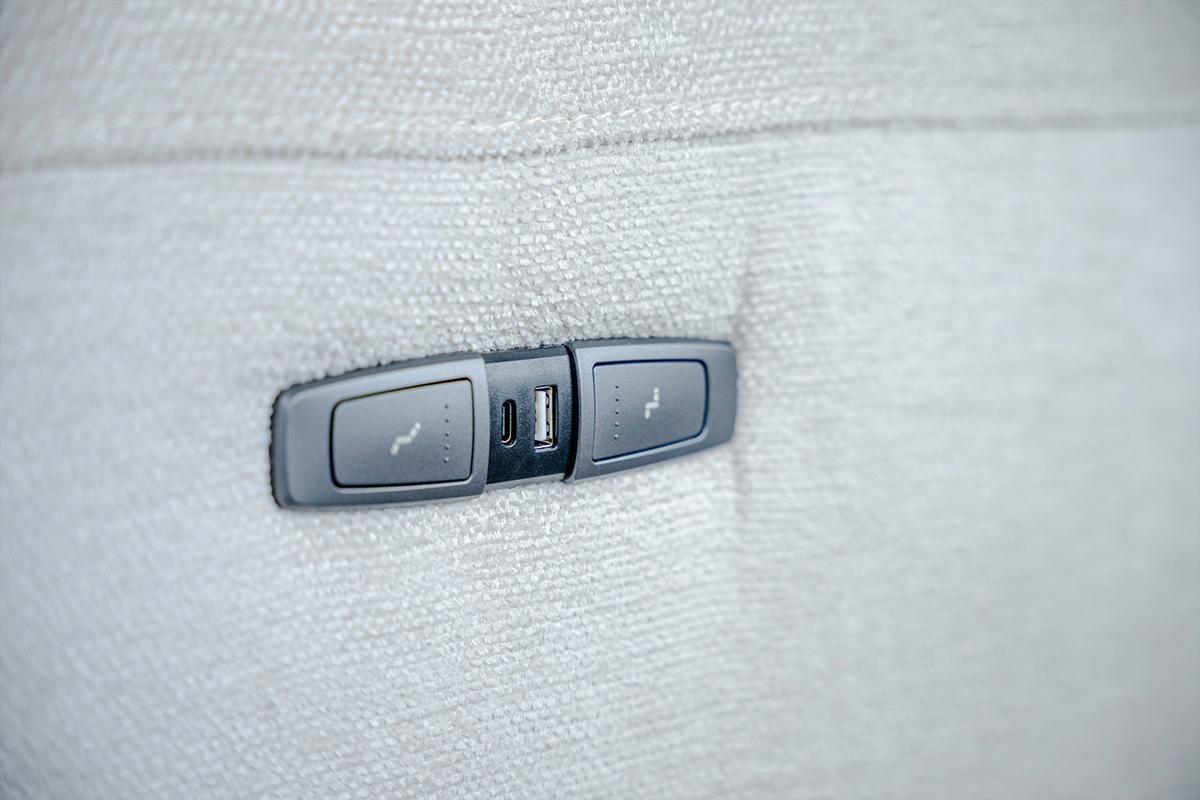 ECKSOFA ADRIANA Hellgrau Flachgewebe Relaxfunktion - Hellgrau/Schwarz, Textil/Metall (280/163cm) - KAWOLA