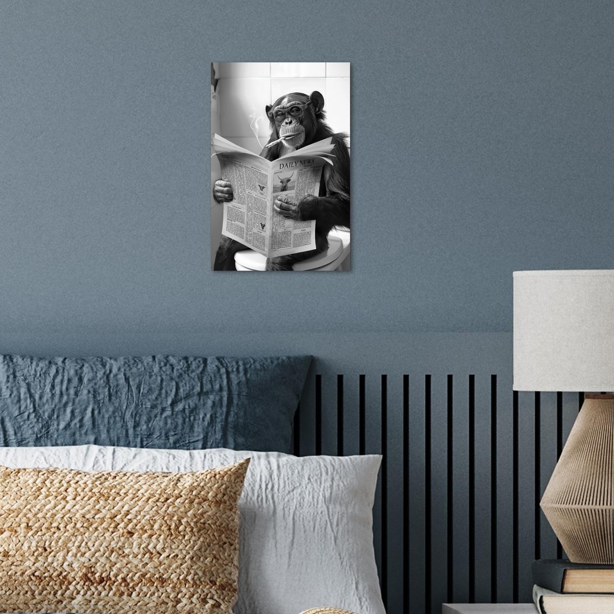 POSTER Affe - WC - Zeitung - Schwarz-Weiß - Humor Room Decor 20x30 cm - Hellgrau, Papier (20/30/0.1cm) - MuchoWow