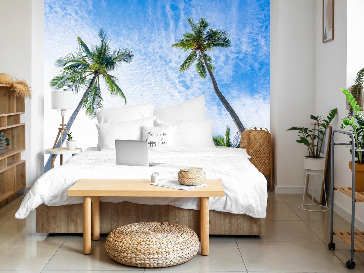 FOTOTAPETE für Badezimmer Palmen Kokos Himmel Untenblick 350x256 - Blau/Weiß, Papier (350/256cm) - Muralo