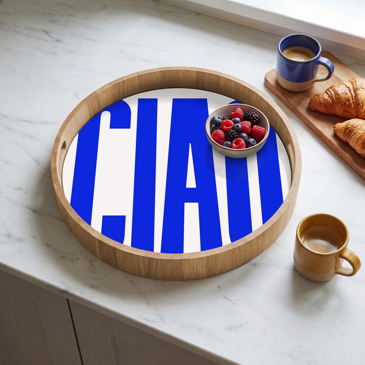 TABLETT Ciao - Großbuchstaben - Blau - Minimalistisch 40x40 cm - Blau, Holz (40/5/5cm) - OnlyWow