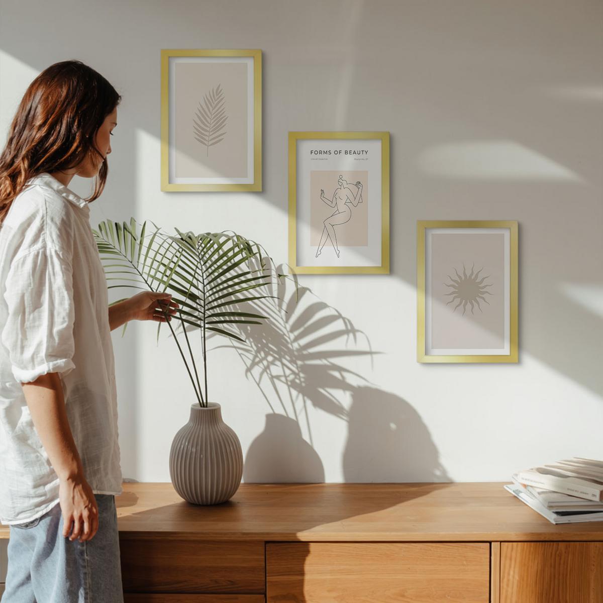 BILDER SET 3er Set - 20x30 cm Goldrahmen - Eine Sammlung minimalistischer Formen - Goldfarben, Kunststoff (20/30cm) - TULUP