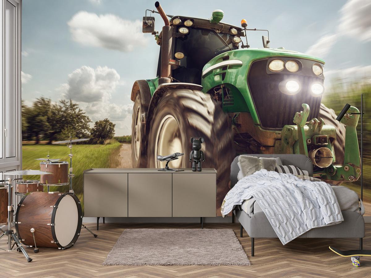 FOTOTAPETE Fahrender Traktor Bäume Vegetation Landwirtschaft 400x280 - Schwarz/Weiß, Papier (400/280cm) - Muralo