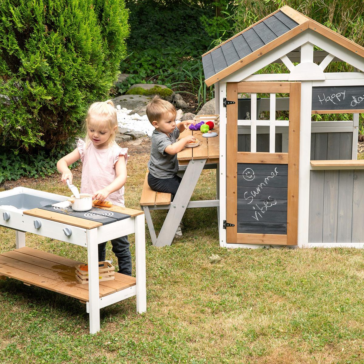 SPIELHAUS mit Tischset und BBQ Küche - Multicolor, Holz (146/133.5/105.5cm) - Roba
