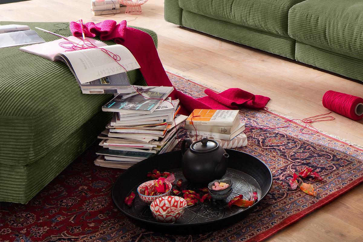 BIG HOCKER MADELINE Grün Cord - Olivgrün, Textil (120/43/120cm) - KAWOLA