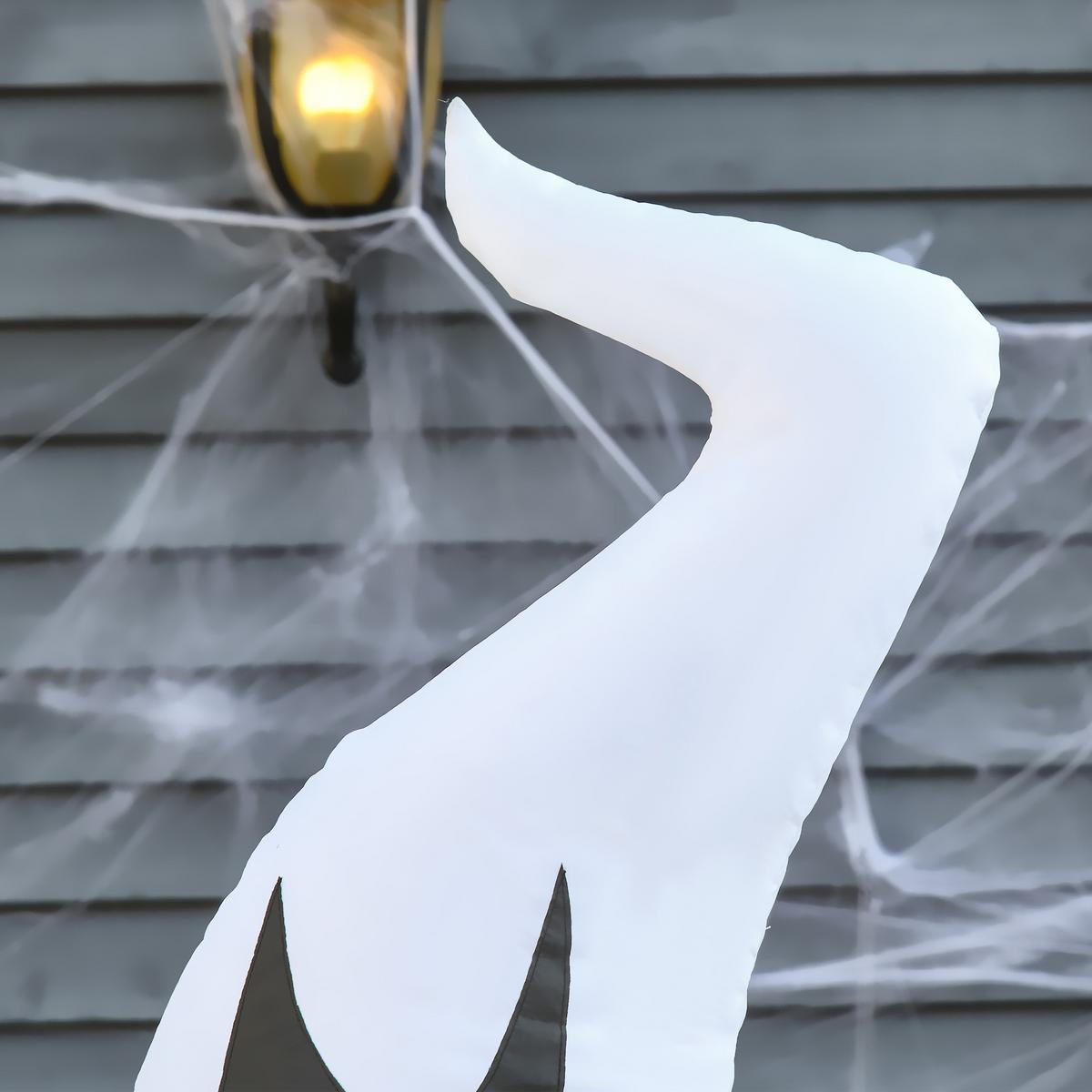 HALLOWEEN Selbst aufblasendes Spuk Gespenst Halloween Dekoration LED beleuchtet - Weiß, Kunststoff (65/180/105cm) - HOMCOM