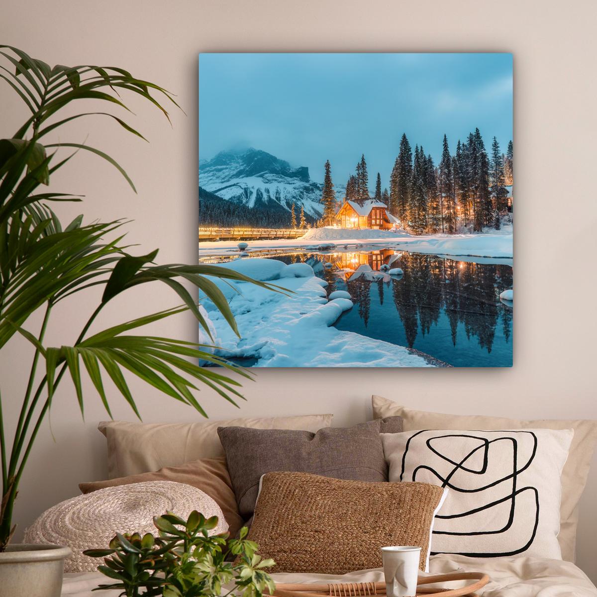 LEINWANDBILD Winterlandschaft - Natur - Haus - Berge - Schnee Deko Groß 90x90 cm - Hellblau, Textil (90/90cm) - MuchoWow
