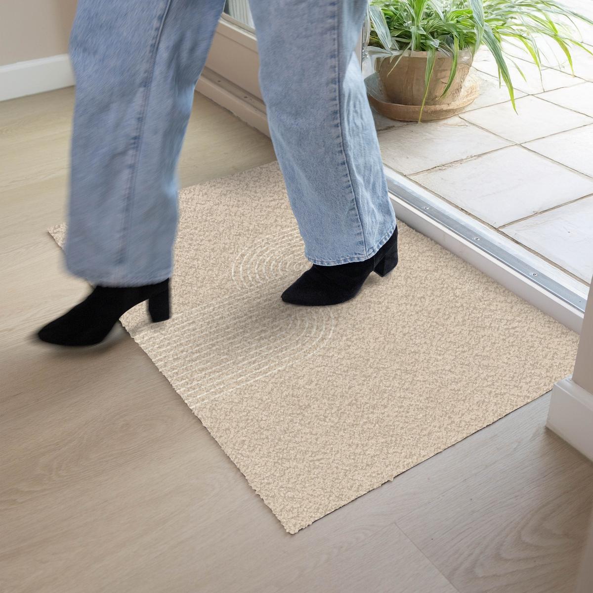FUSSMATTE Parallele Linien - Leichte Textur - Beige Türmatte 90x60 cm - Beige, Kunststoff (90/0.4cm) - MuchoWow