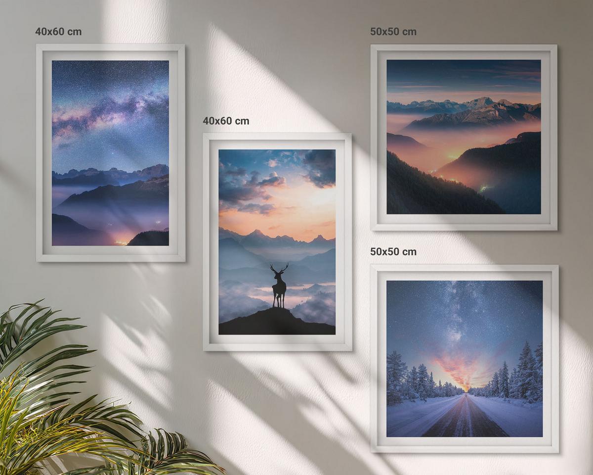 BILDER SET 4er Set - 50x50 cm & 40x60 cm Weißer Rahmen - Nachthimmel Berge Nebel Hirsch - Weiß, Kunststoff (50/50cm) - TULUP
