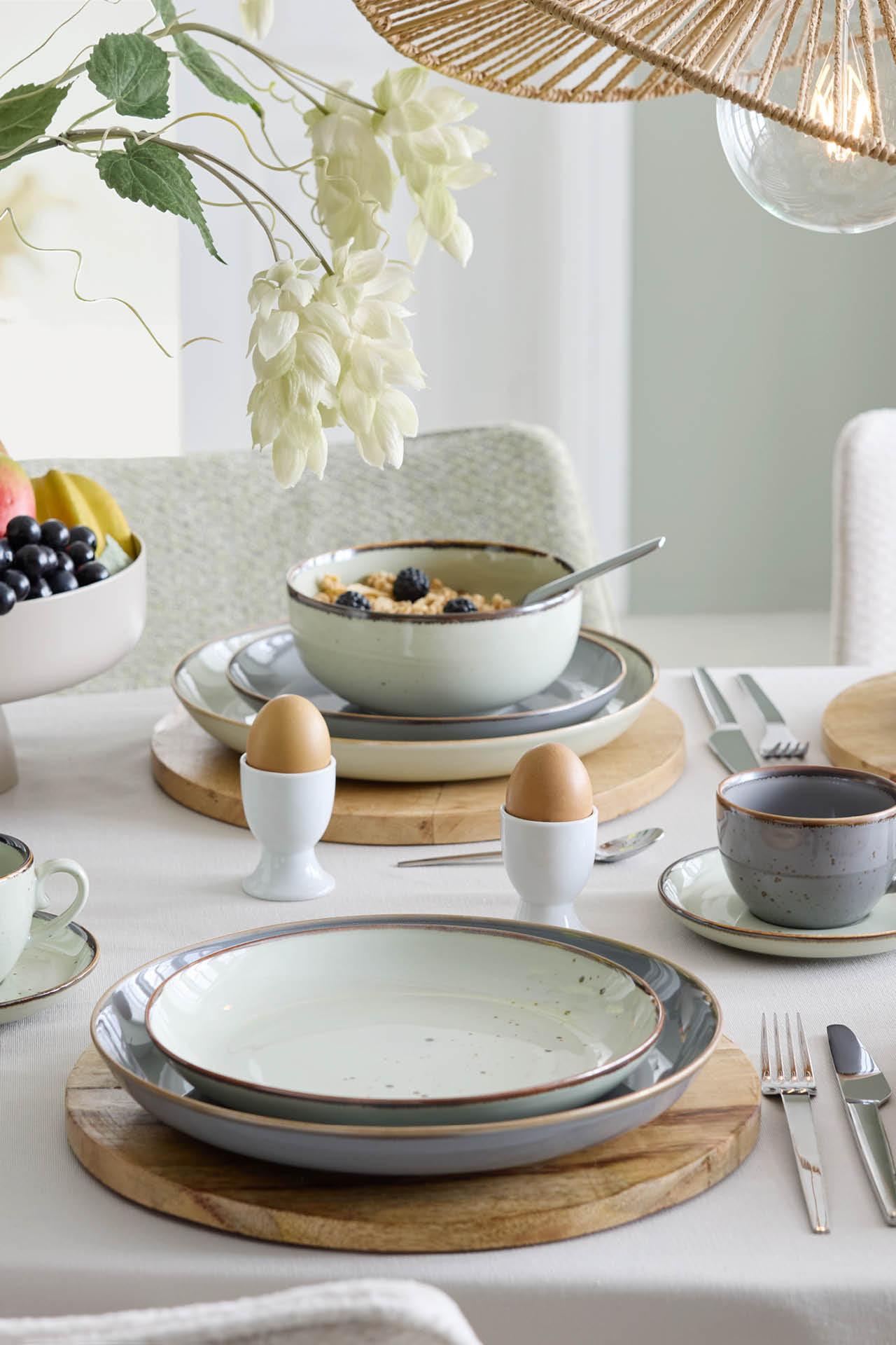 Hellgrünes Teller, Eierbecher, Müslischale, Kaffeetasse