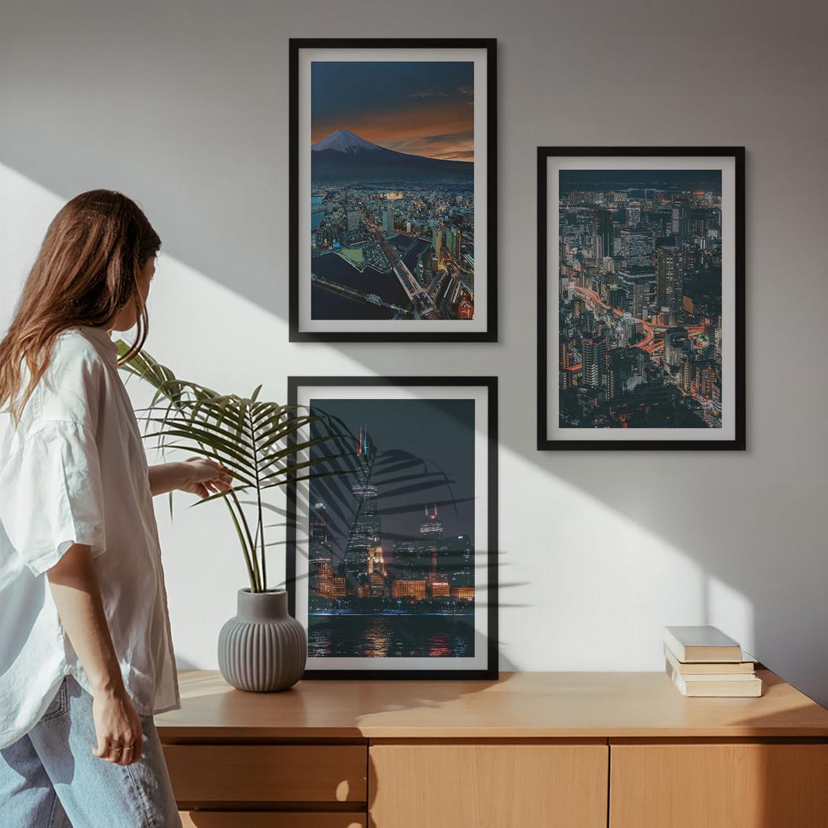 BILDER SET 3er Set - 40x60 cm Schwarzer Rahmen - Bergpanorama der Stadt bei Nacht - Schwarz, Kunststoff (40/60cm) - TULUP
